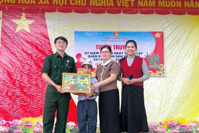 Trường TH Phổ Thuận tổ chức chương trình nói chuyện giao lưu với chủ đề “Truyền thống anh hùng cách mạng”